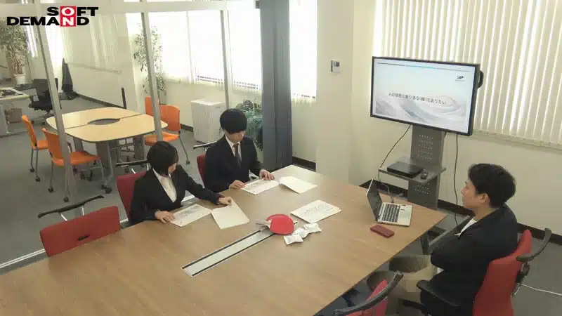 sexjapan สาวแว่นออฟฟิศเนิร์ด เครียดจัดหนักเย็ดหนุ่มคาโต๊ะ SDAM-175 1