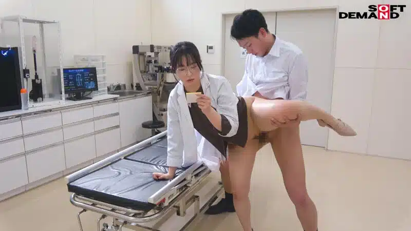 sexjapan สาวแว่นออฟฟิศเนิร์ด เครียดจัดหนักเย็ดหนุ่มคาโต๊ะ SDAM-175 5