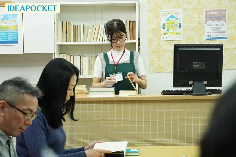 pornjapan เรื่องเงี่ยนเสียวลับ ฉบับบรรณารักษ์สาวแว่น IPZZ-905 1